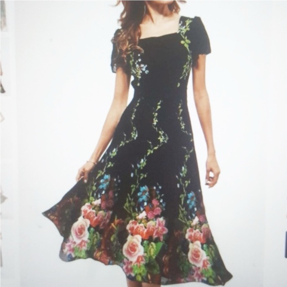 FLORYDAY MultiColor Floral & vines square cap sleeve tea length dress SZ: Medium - Picture 12 of 12